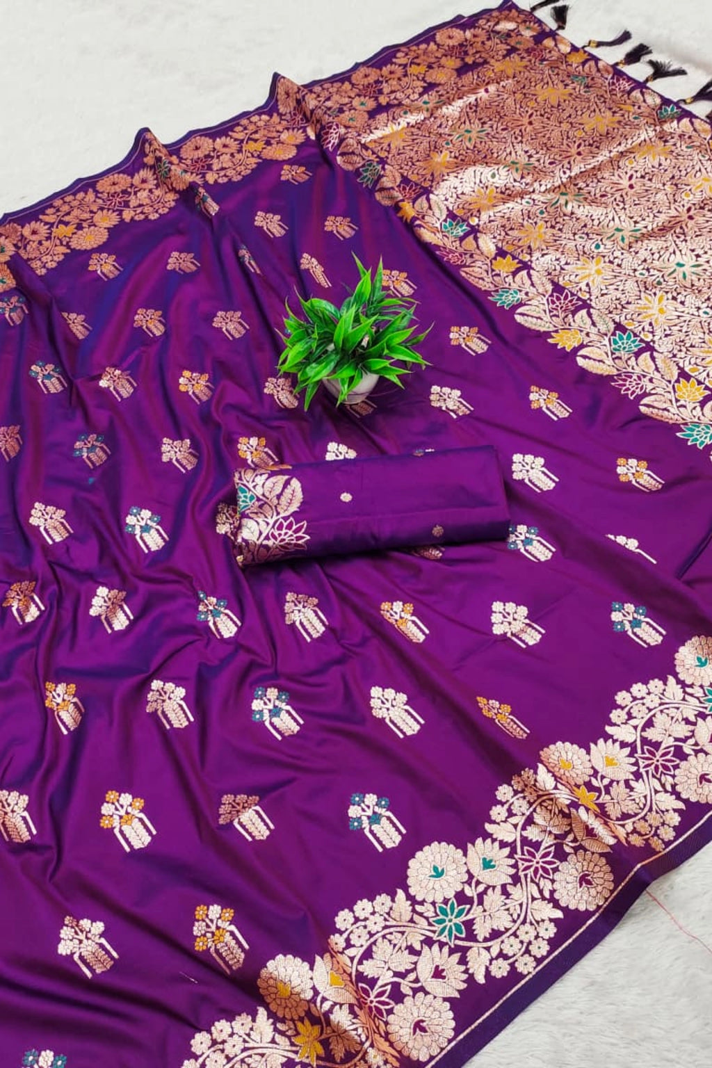 Royal Purple Dola Silk-Style Saree with Floral Zari Pallu